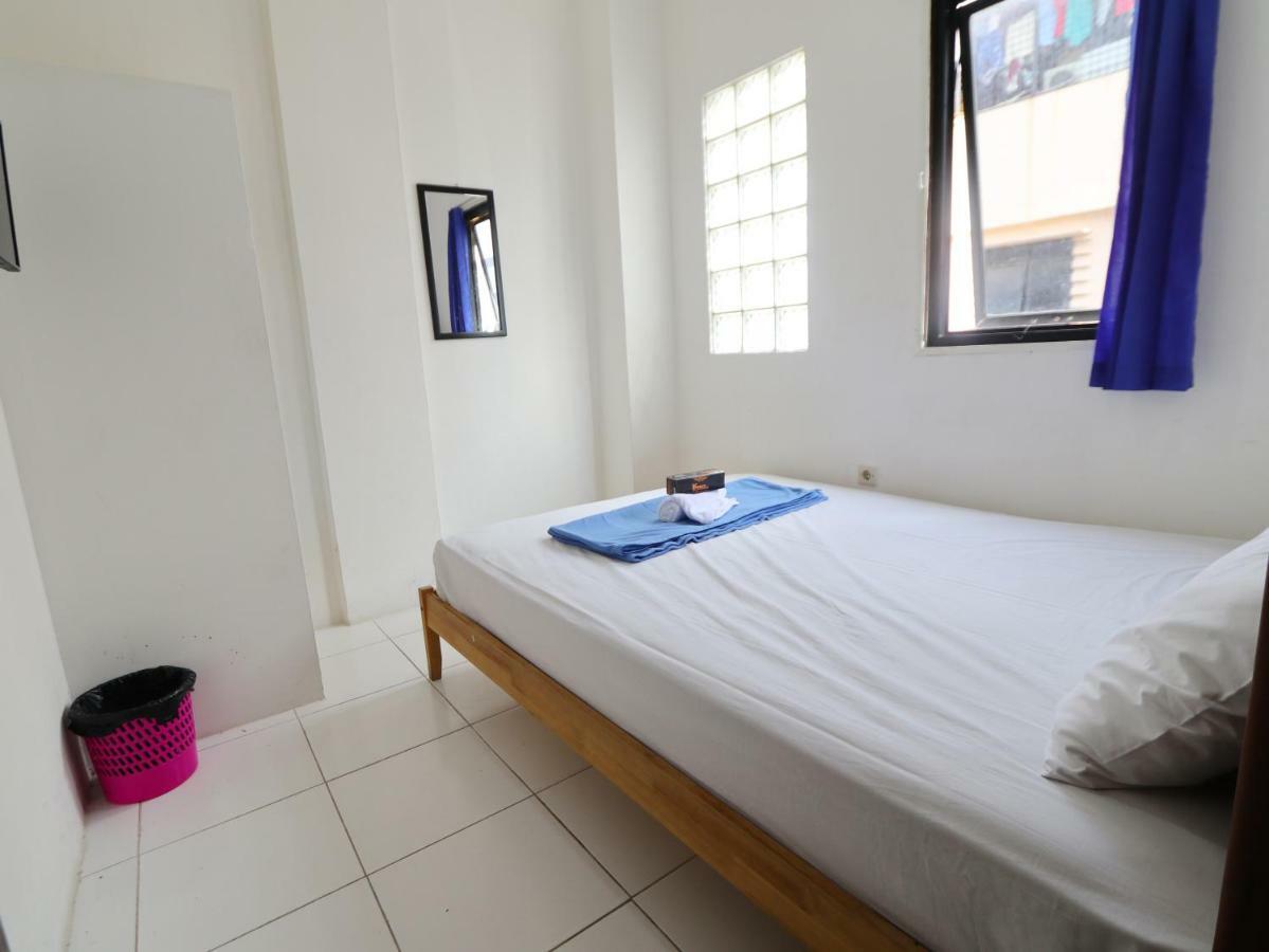 Kamar Keluarga Kalideres Jakarta Eksteriør billede