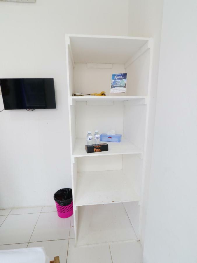 Kamar Keluarga Kalideres Jakarta Eksteriør billede